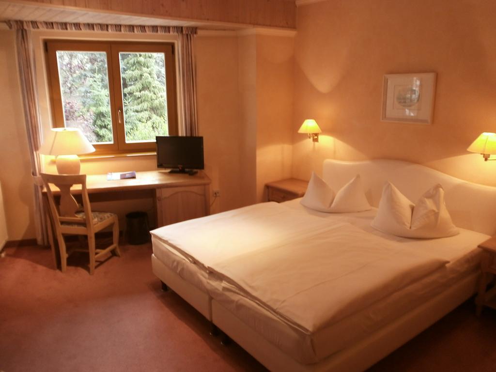 Klipphausen Gasthof Und Landhotel Zur Ausspanne חדר תמונה