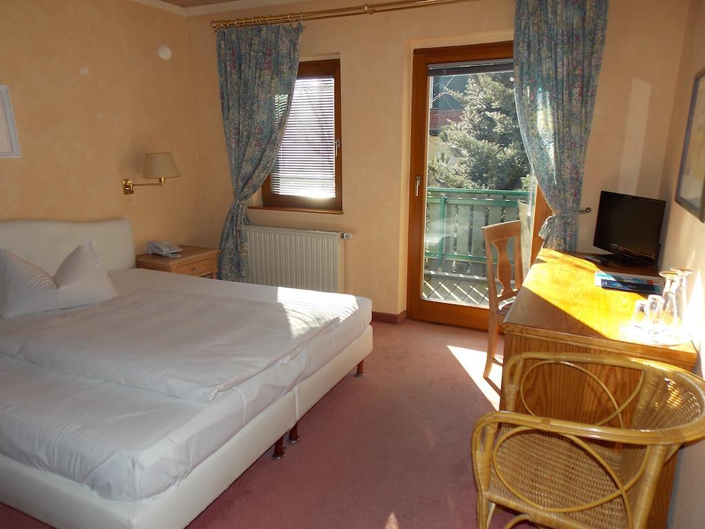 Klipphausen Gasthof Und Landhotel Zur Ausspanne חדר תמונה