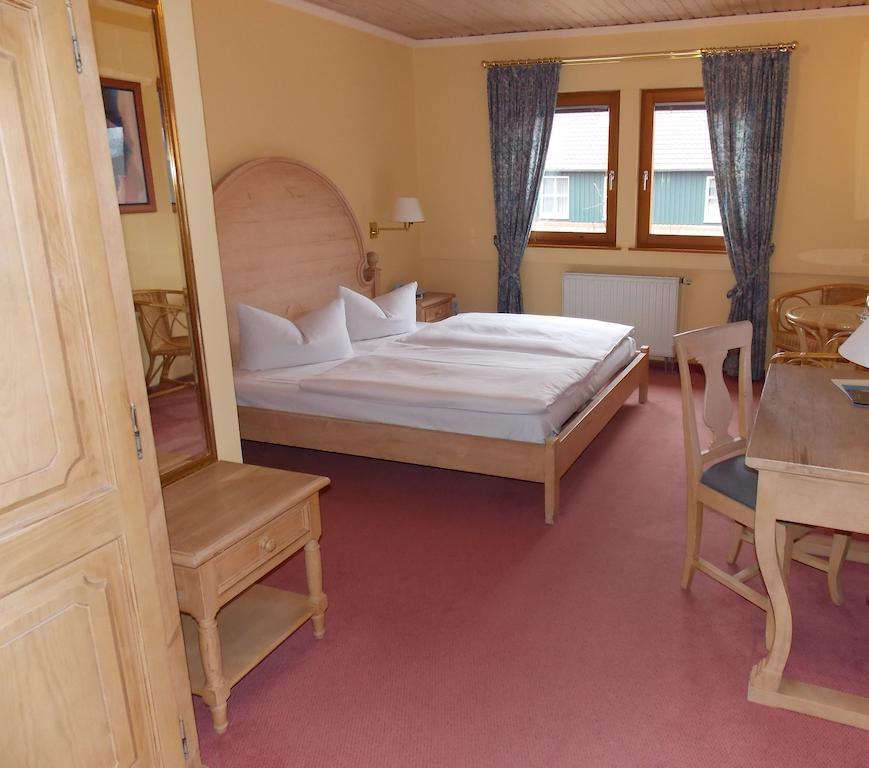 Klipphausen Gasthof Und Landhotel Zur Ausspanne חדר תמונה