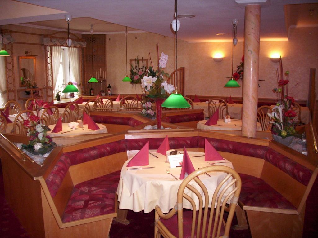 Klipphausen Gasthof Und Landhotel Zur Ausspanne מראה חיצוני תמונה